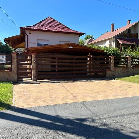 Keknefelejcs Vendeghaz Villa Zalakaros Buitenkant foto